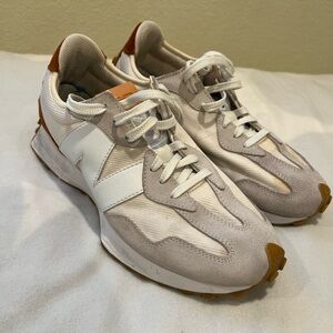 New Balance 327 Chunky Sole White and Tan Sneakers Unisex W 11 Mens 9.5